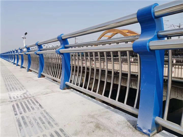 乐山304不锈钢复合管护栏的生产工艺揭秘